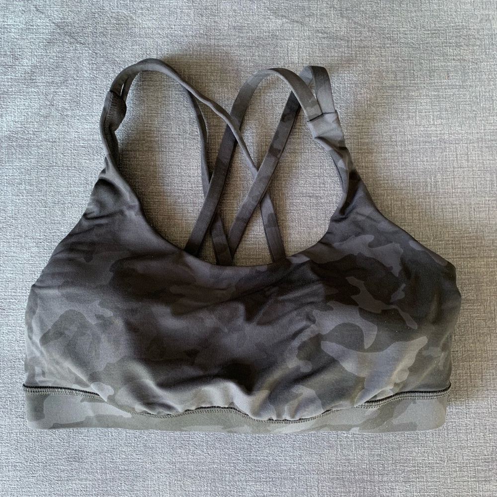 Lululemon camo sports bra